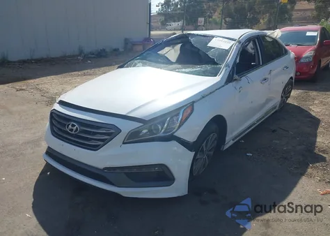 2015 Hyundai Sonata Sport z USA, uszkodzony, nr VIN 5NPE34AF4FH064691
